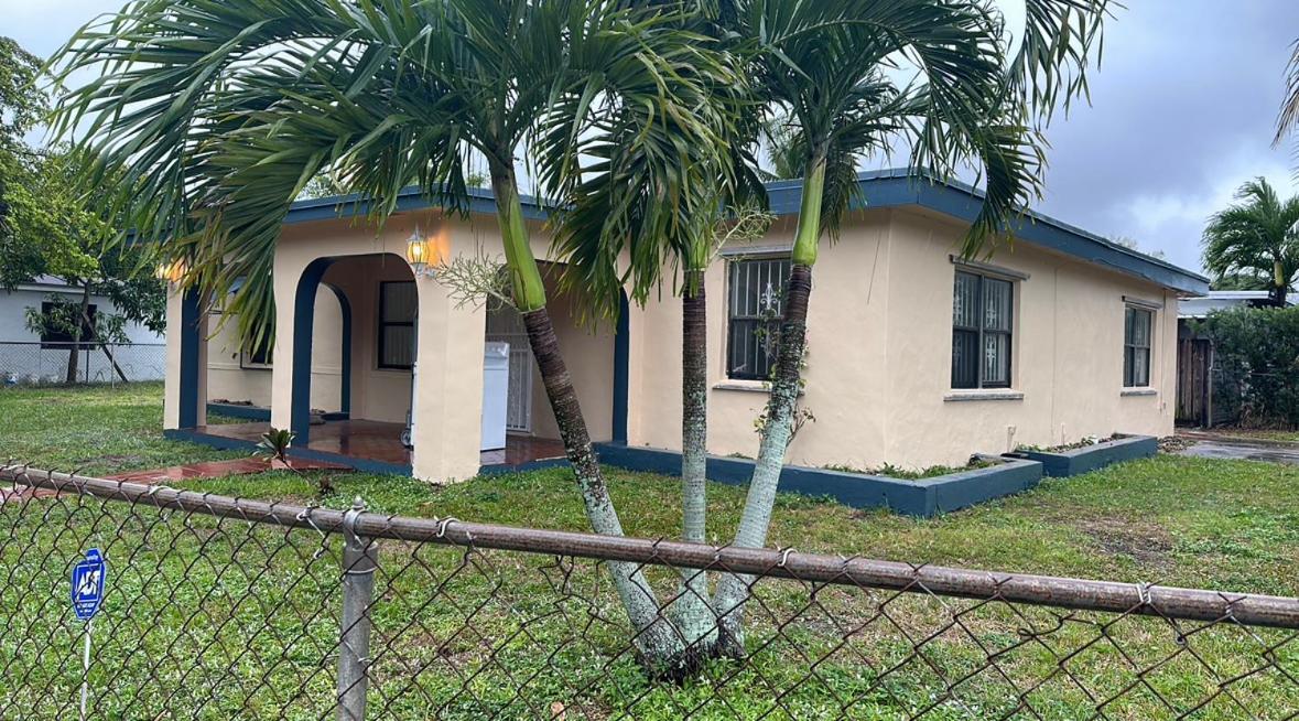 Hospedaje North Miami Exterior photo